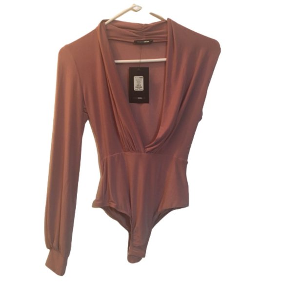 BNWT Fashion nova one sleeve mauve bodysuit size S - Picture 3 of 7